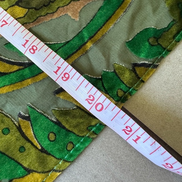 Cynthia Rowley Green Paisley Velvet Burnout Scarf - Picture 9 of 9